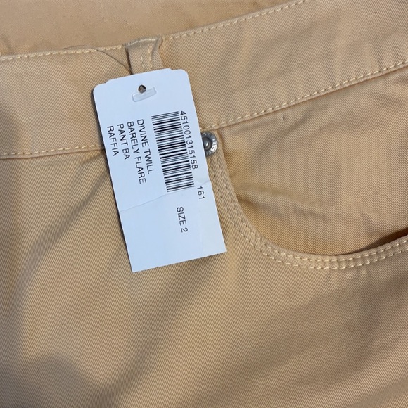 Chico’s Twill Barely Flare Pants, Raffia Size 2 - Picture 2 of 4